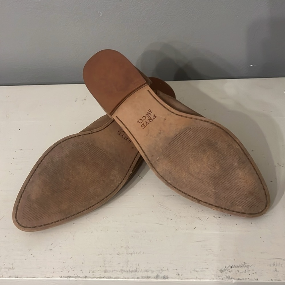 ANY 5 ITEMS $100 Frye & Co flats 9.5 - Picture 3 of 3